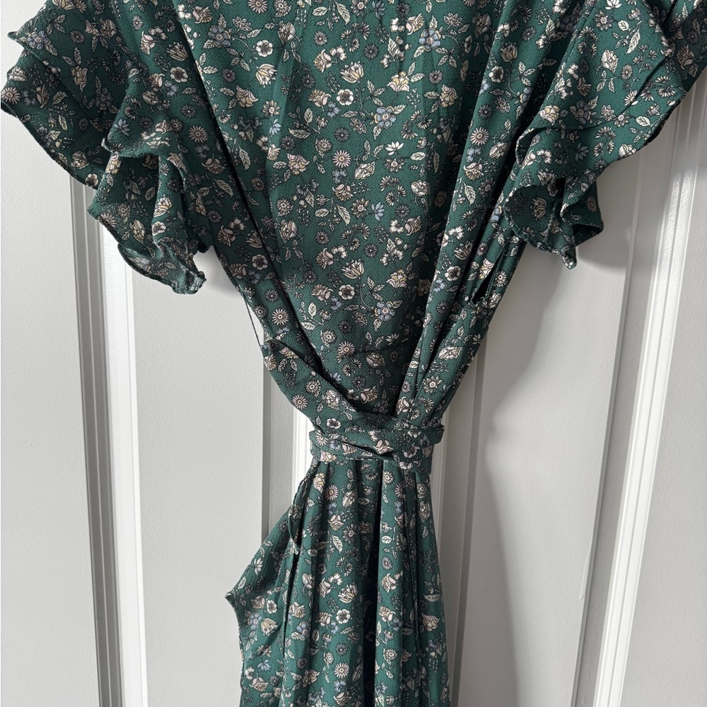 Max Studio Green Floral Midi Dress